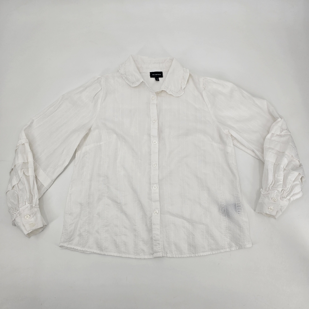 Who What Wear White Button-Up Blouse Size M